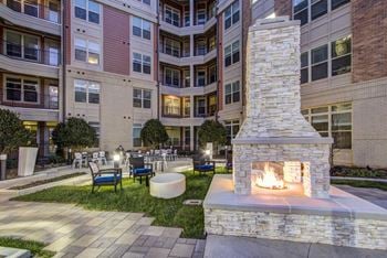 Outdoor fireplace 